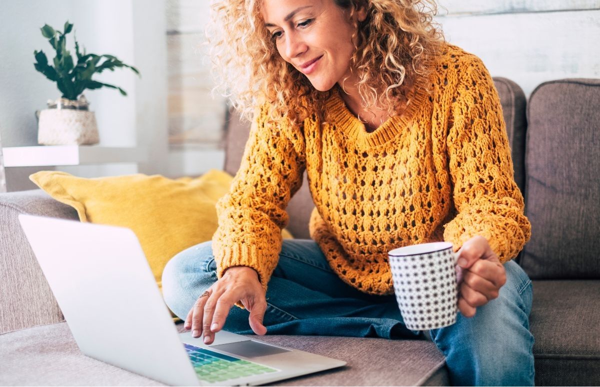 Image: Woman using laptop